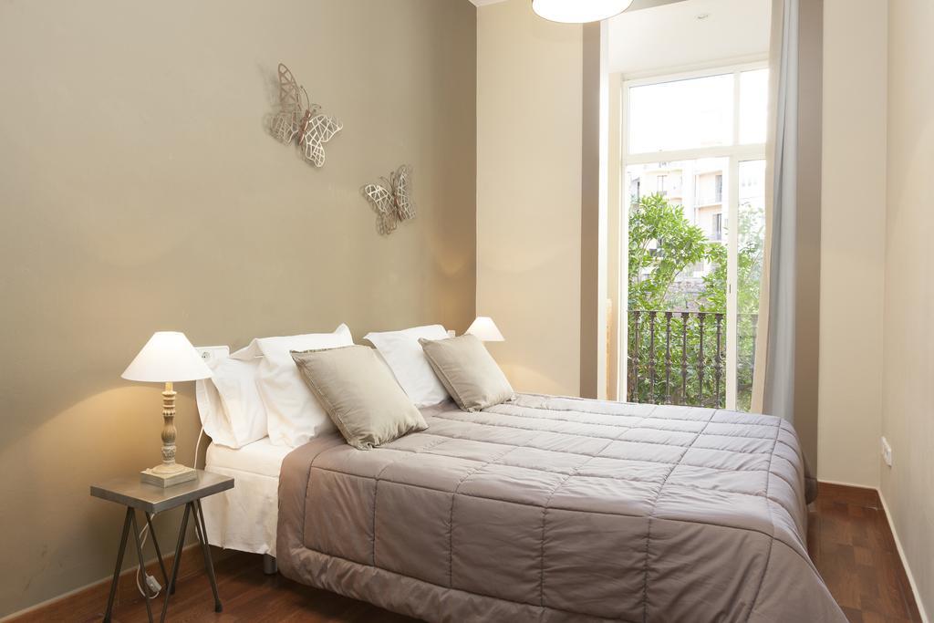 Easysleep Gaudi Terrace Lägenhet Barcelona Rum bild